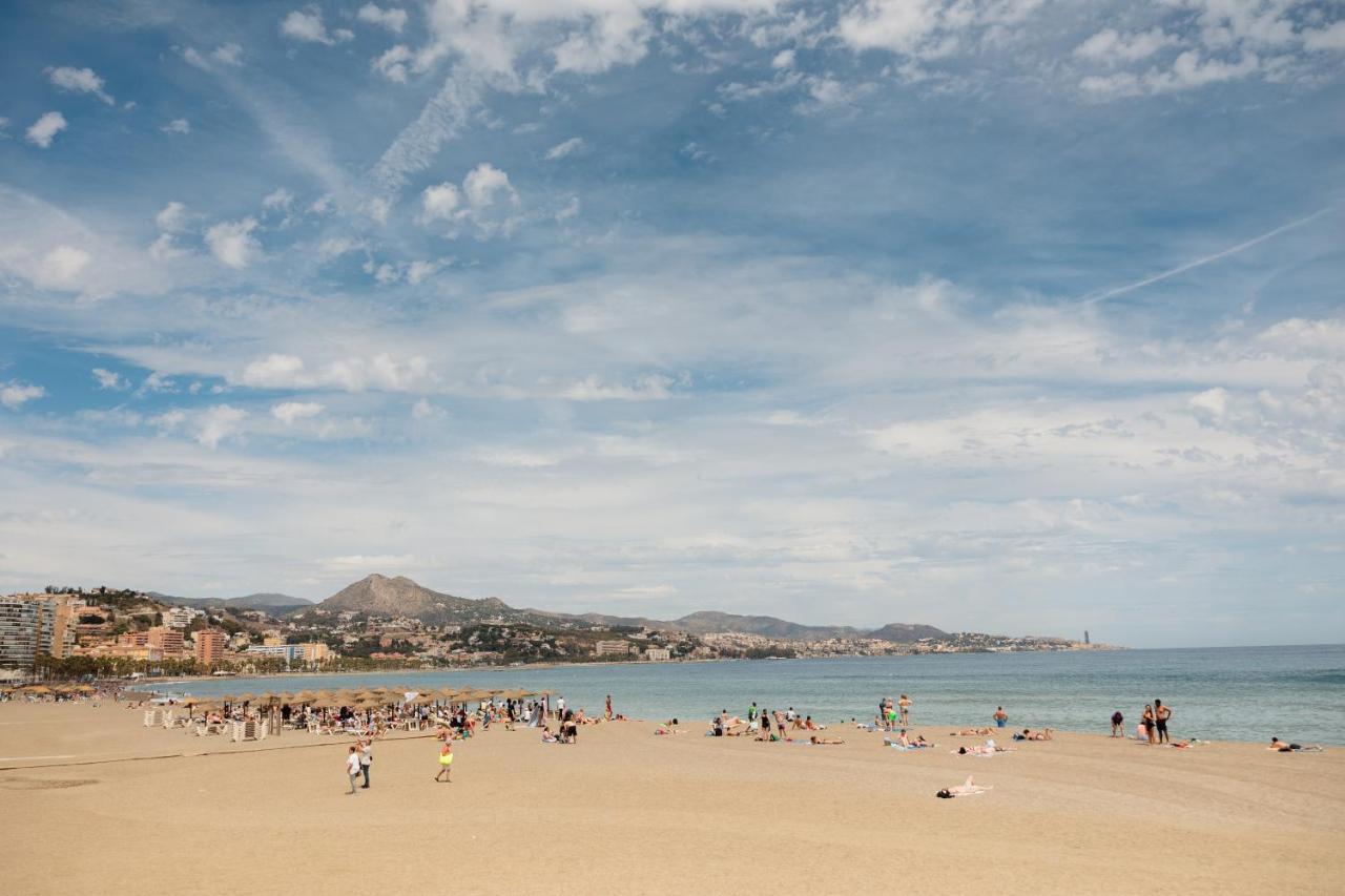 In The Historic Center Of Malaga, Very Close To The Beach And The Ave Train Station, With Private Parking Bagian luar foto